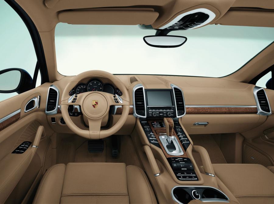  Porsche Cayenne 2011 года  (фото 10 из 107)